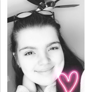 Meet your Posher, Renee